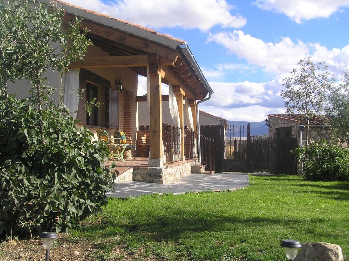 Balcon De Nut I y II Hostal Losana de Piron Exterior foto